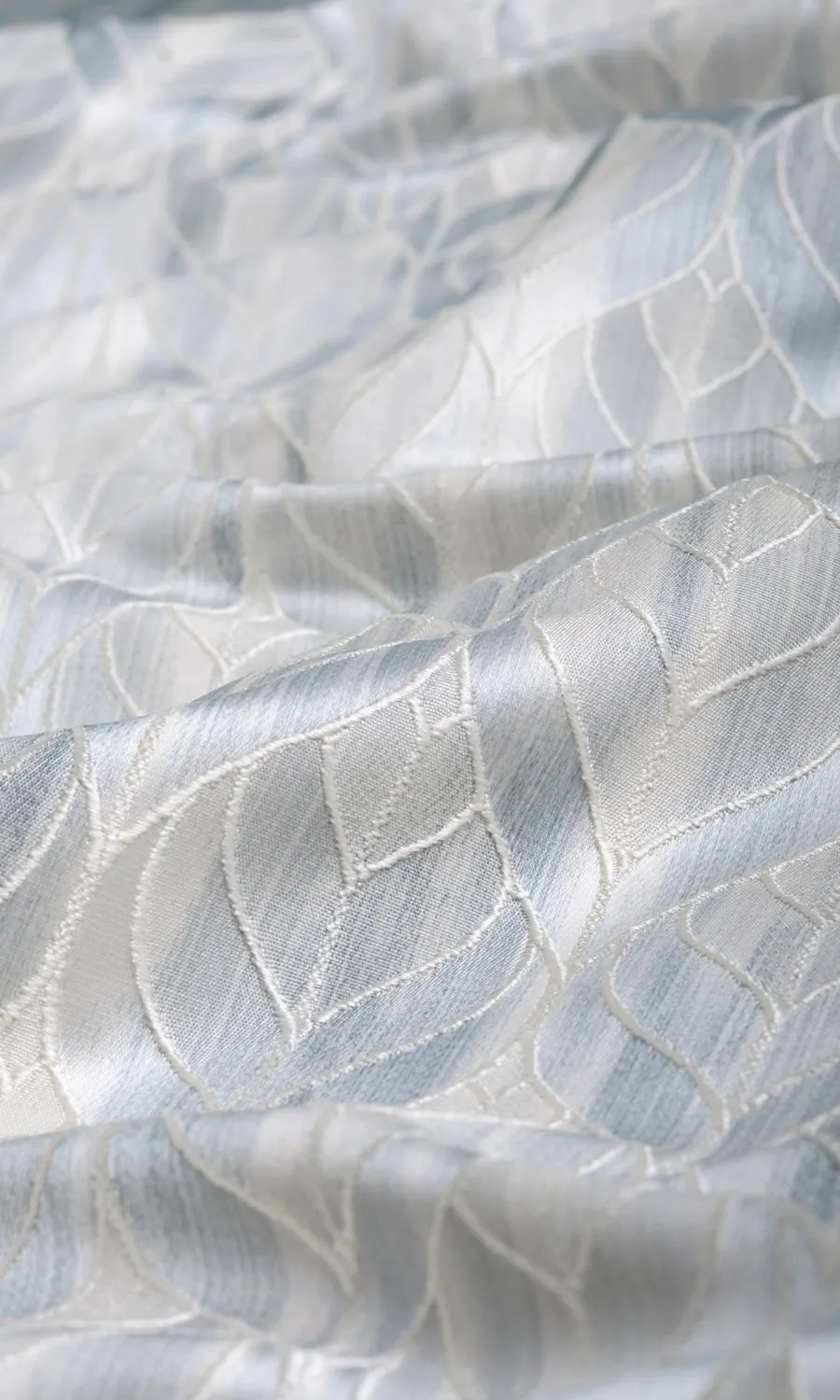 'Deep Faith' Petal Patterned Window Blinds (Silvery Blue)