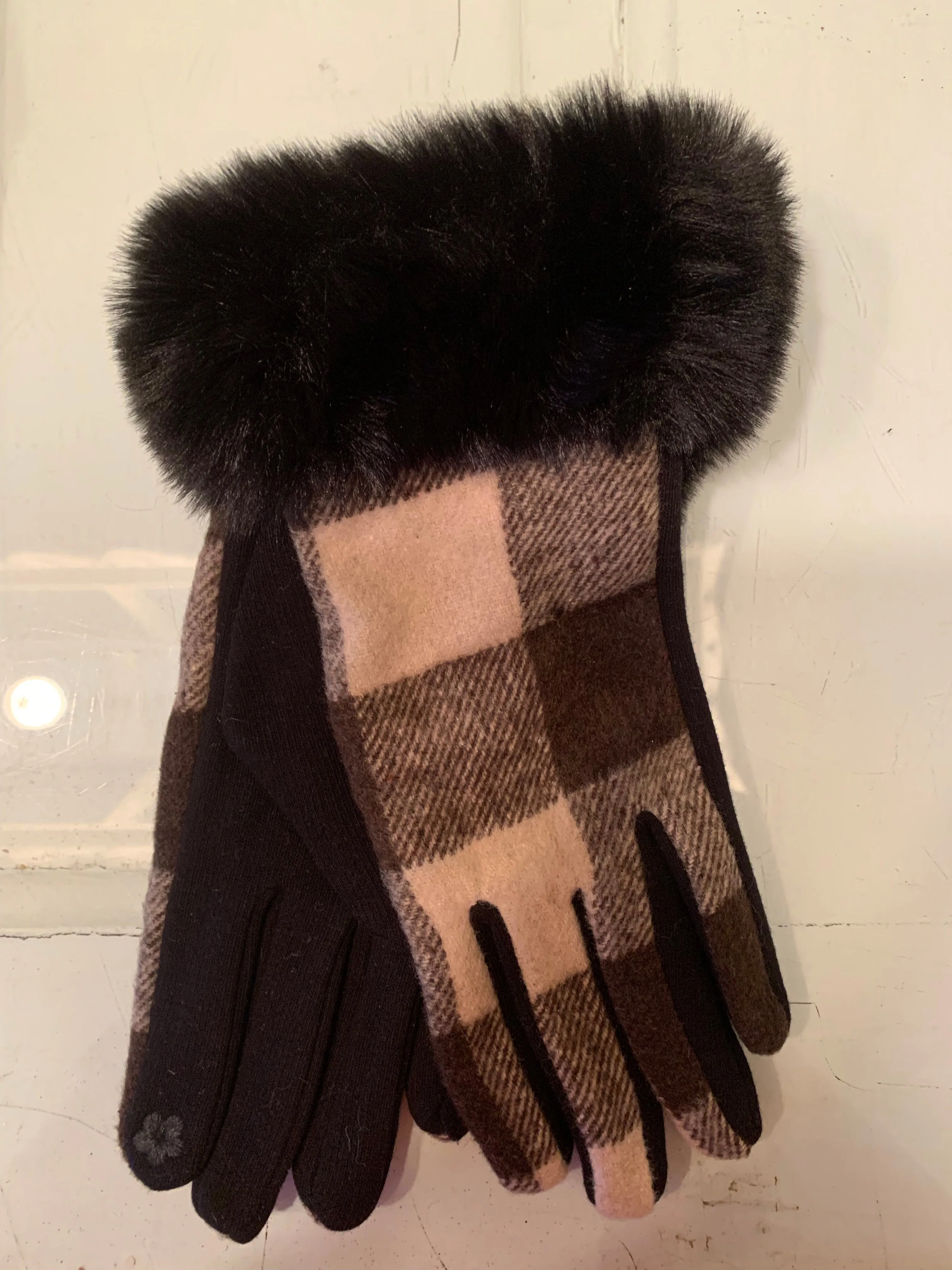 Premium Gloves with Touch Screen Functionality