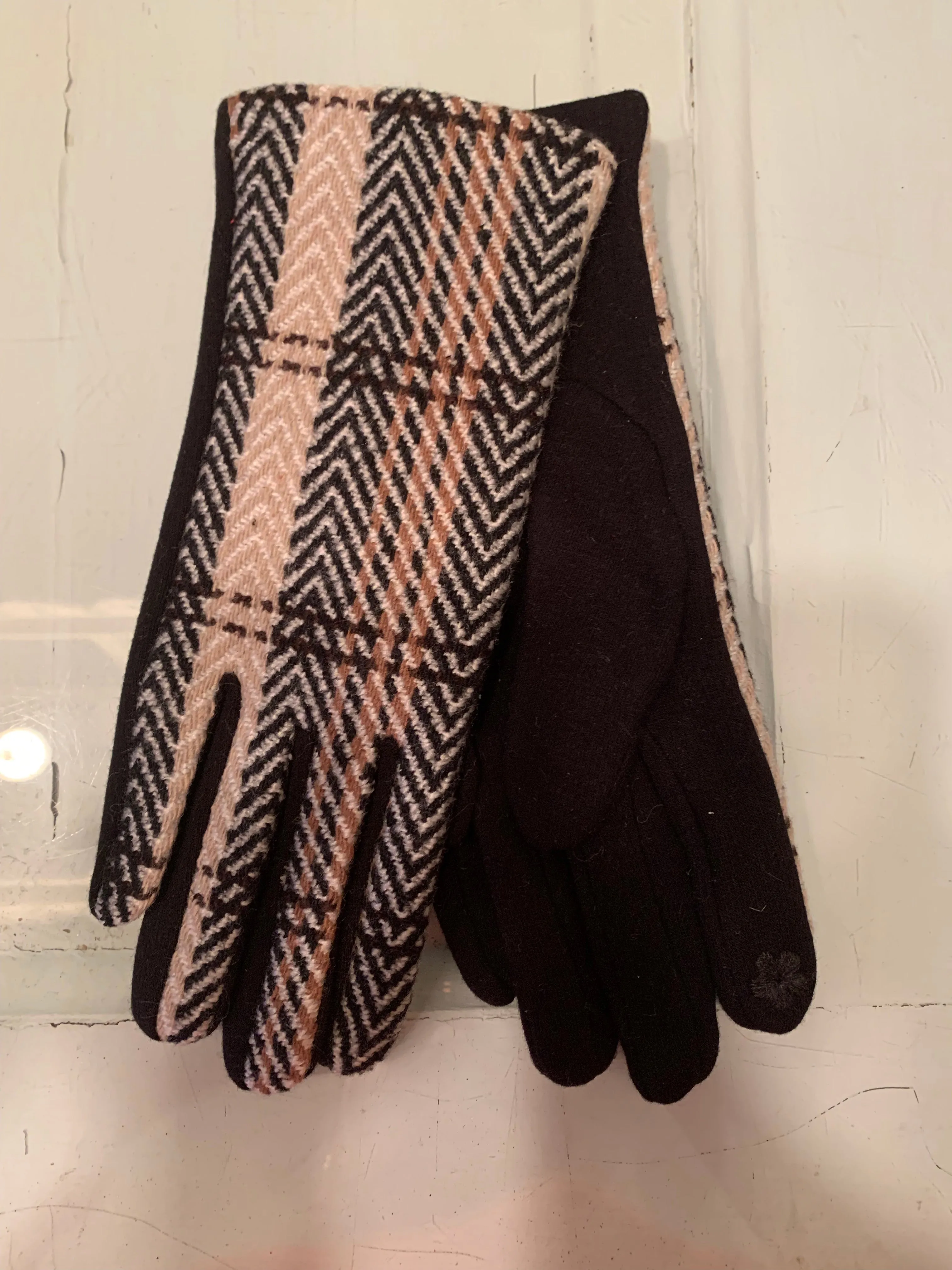Premium Gloves with Touch Screen Functionality