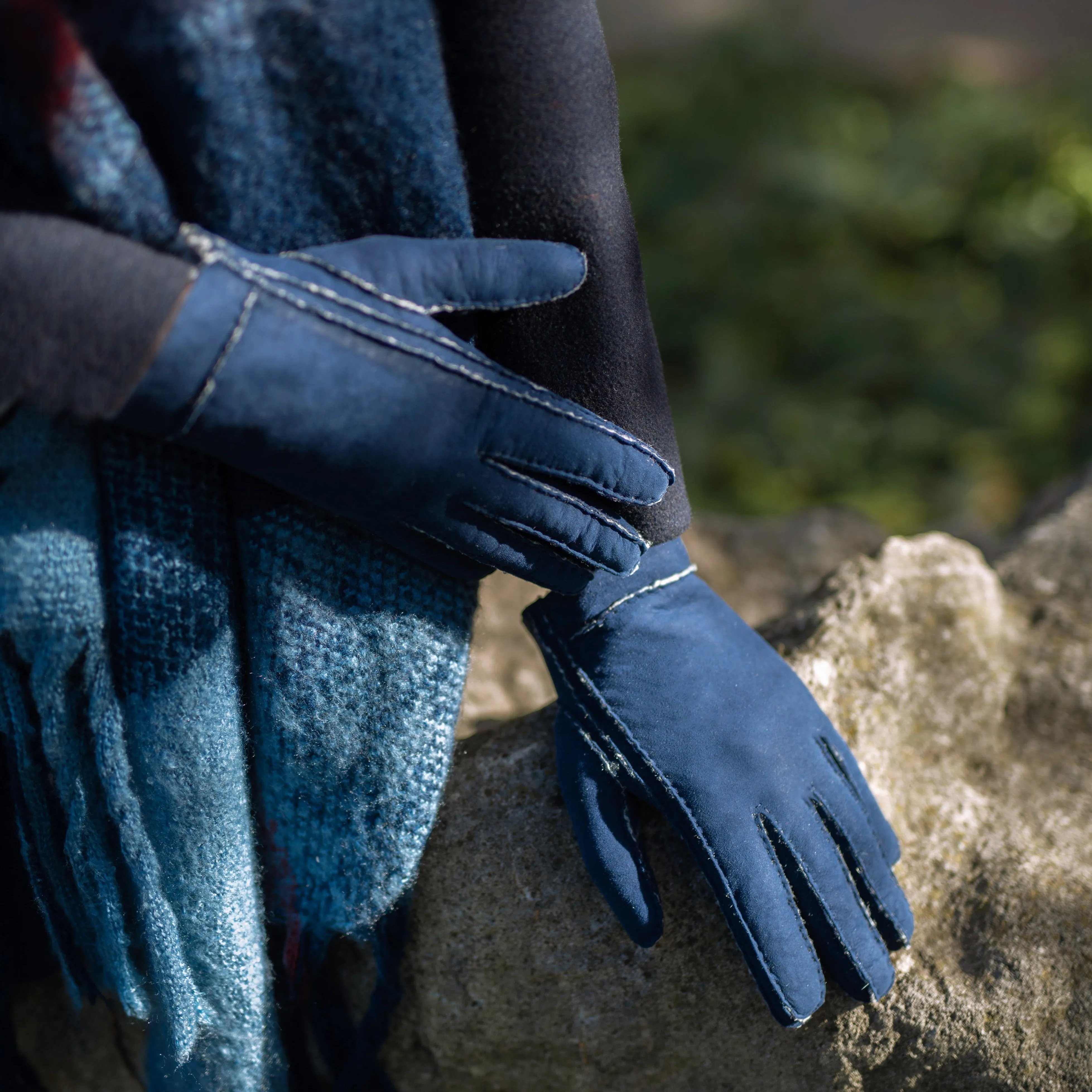 Wellington Blue navy Shearling Gloves